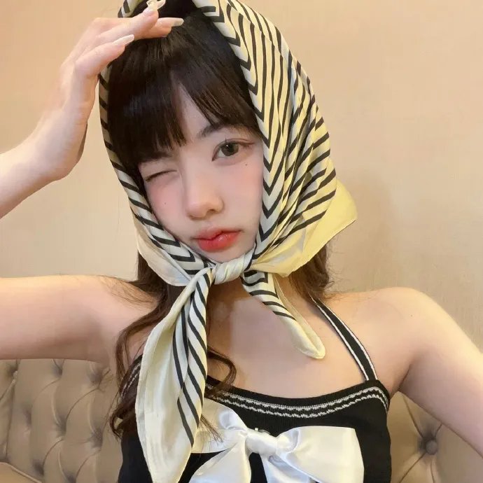 裸女怀春